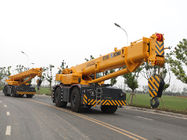 XCMG 90 Ton Boom Crane รถเครน 4x4 RT90E RT90U สมรรถนะด้านถนนที่แข็งแกร่ง
