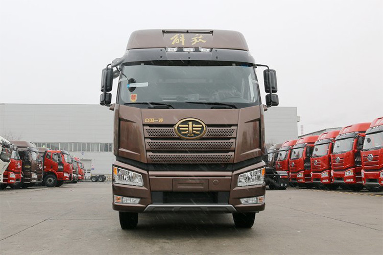 FAW J6P รถบรรทุกดีเซล 40 ตัน 6x4 พร้อมเครื่องยนต์ Xichai CA6DM3 และยาง 12R22.5
