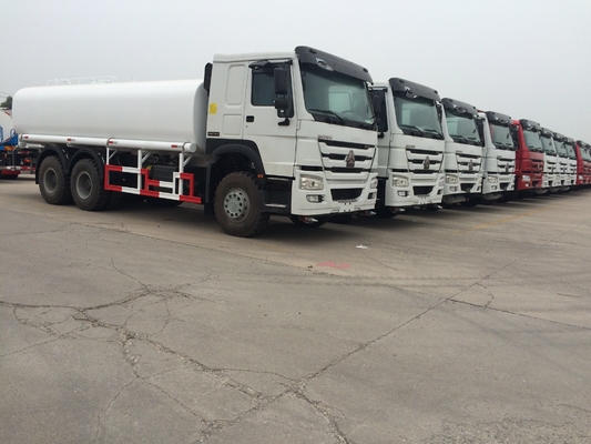 SINOTRUK HOWO 28000L RHD รถบรรทุกน้ํามัน 8x4 6x4 ขับ 12 ยาง