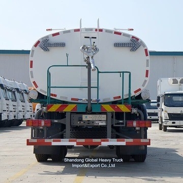 Sinotruk HOWO 6X4 รถบรรทุกน้ํา 18000L 20000L 20tons รถบรรทุกน้ํา