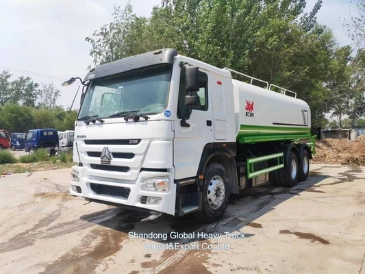 20000L 30000 ลิตร ซินอทรูคใหม่มือสอง HOWO 6 * 4 Sprinkler ถังน้ํา รถบรรทุก