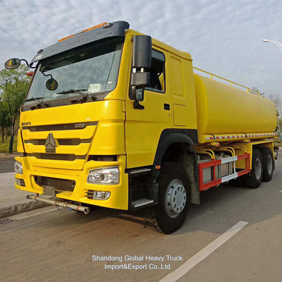 Sinotruk HOWO โรงงานใหม่ 6*4 คาร์โก้ รถบรรทุกน้ําดื่ม รถบรรทุกถัง