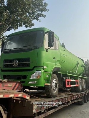 HOWO 371HP 6*4 รถดูดน้ําเสีย สภาพใหม่สําหรับการเก็บสะสมที่ประสิทธิภาพ