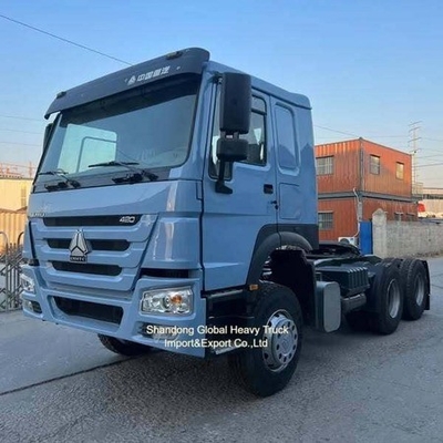371HP และ 420HP Sinotruck HOWO A7 6X4 รถบรรทุกแทรกเตอร์ที่มียาง 12.00R20