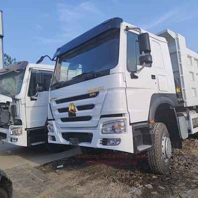 มือสอง 32 30 35 ตัน รถบรรทุก หมุน ไดเซล มือสอง Sinotruck HOWO 6X4 รถบรรทุก