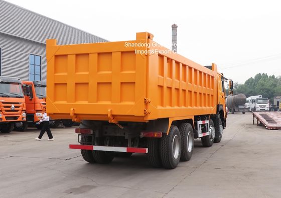 รถดัมพ์บรรทุกหนัก Shacman F3000 พร้อมน้ำหนักบรรทุก 50 ตัน เกียร์ธรรมดา 12 เกียร์เดินหน้า + 2 เกียร์ถอยหลัง และถังน้ำมันขนาด 500 ลิตร