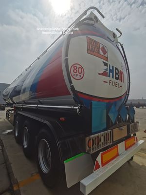 45000 ลิตร 3-Axle Fuel Tanker Semi Trailer สําหรับการขนส่งดีเซล