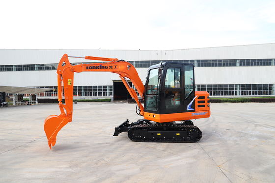 Lonking 6 ตัน ไฮดรอลิก มินิ Excavator กับ 15.4kw/2400rpm พลังงานและ 5900 * 2000 * 2600 มิลลิเมตรขนาดคอมแพคต์