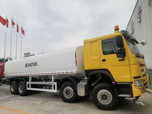 Sinotruk HOWO 8×4 Drive Wheel รถบรรทุกน้ําถังด้วยถังสแตนเลสคาร์บอนและความจุ 10 ตารางเมตร