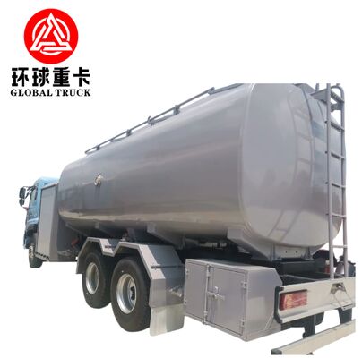 HOWO 371HP Aircraft Refueling Truck with 15001-30000L Tank Volume and Euro III / Euro V Emission Level for Aviation Fuel Transportation