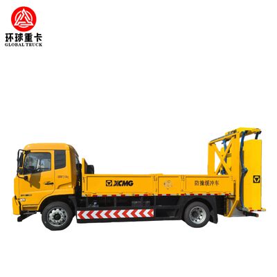 HOWO 4×2 คันคูชั่นชนกับ 350 แรงม้าและระบบป้องกันการดูดดูดพลังงานสําหรับความปลอดภัยในการบํารุงรักษาทางด่วน