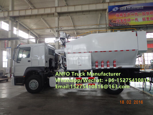 HOWO 10/15/20/30T BCLH-10 เครื่องผสมและบรรจุสารระเบิดแอมโมเนียมไนเตรตเชื้อเพลิง (ANFO) บริการงานระเบิด รถบรรทุกผลิตสารระเบิด MEMU MMU