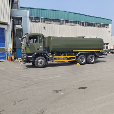 รถบรรทุกน้ำ HOWO TX 6 × 4 พร้อมมาตรฐานการปล่อยมลพิษ Euro 2 น้ำหนักบรรทุก 20T และพื้นที่สปริง > 16 ม. สำหรับการควบคุมฝุ่นและการทำความสะอาดเทศบาล