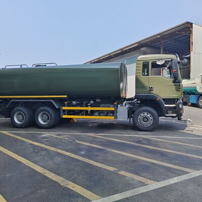HOWO TX รถบรรทุกถังน้ําขนาด 6×4 พร้อมน้ําหนัก 20 ตัน และมาตรฐานการปล่อยระดับยูโร 2 สําหรับทําความสะอาดถนนและควบคุมฝุ่น