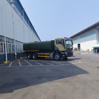 HOWO TX รถบรรทุกถังน้ํา 6×4 พร้อมภาระประโยชน์ 20T มาตรฐานการปล่อยระดับยูโร 2 และล้อขับ 6×4 สําหรับทําความสะอาดถนน