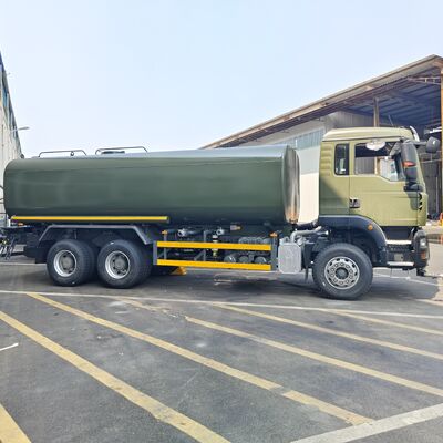 HOWO TX รถบรรทุกถังน้ําขนาด 6×4 พร้อมน้ําหนัก 20 ตัน และมาตรฐานการปล่อยระดับยูโร 2 สําหรับการกําจัดฝุ่นทางถนนและการใช้ในตําบล