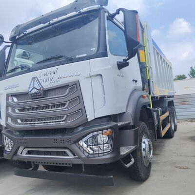 HOWO NX 6 × 4 รถบรรทุกขยะหนักที่มีเครื่องยนต์ 400 HP และร่างขยะ 25CBM สําหรับเหมืองแร่และก่อสร้าง