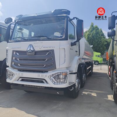 HOWO NX 8x4 30000L รถกระบะน้ํามัน รถกระบะน้ํามันดีเซลภาระหนัก รถกระบะน้ํามันสําหรับการขนส่งน้ํามันเคนย่า