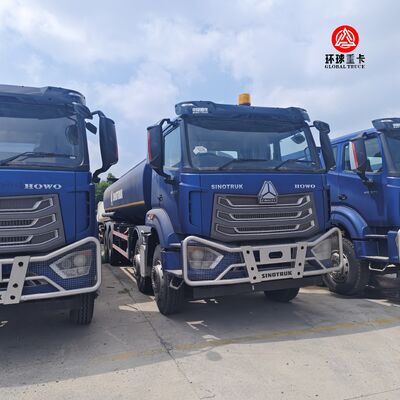 รถบรรทุกน้ำมันเชื้อเพลิง HOWO NX 8x4 ขนาด 30,000 ลิตร รถบรรทุกดีเซลสำหรับงานหนักสำหรับเหมืองแร่และการขนส่งน้ำมันเชื้อเพลิงในแซมเบีย