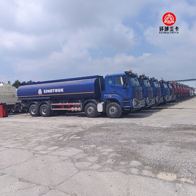 รถบรรทุกน้ำมันเชื้อเพลิง HOWO NX 8x4 ขนาด 30,000 ลิตร รถบรรทุกดีเซลสำหรับตลาดกานา
