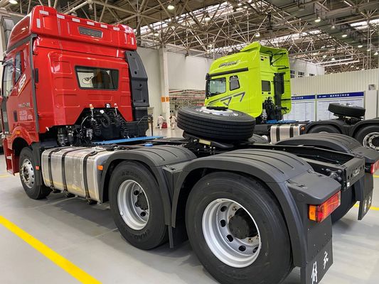 ISO9001 JIEFANG J6P 6x4 Trailer Truck Head สำหรับการขนส่ง