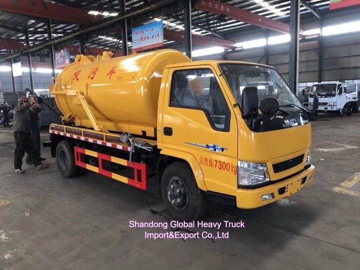 Dongfeng HOWO 4×2 รถบรรทุกดูดน้ําเสีย ขนาด 12m3 และเครื่องยนต์ 190HP สําหรับการกําจัด sludge อย่างมีประสิทธิภาพ
