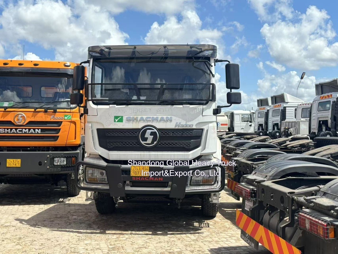6X4 ขับซ้าย หรือ ขับขวา 380HP Shacman F3000 รถยนต์ติดรถยนต์