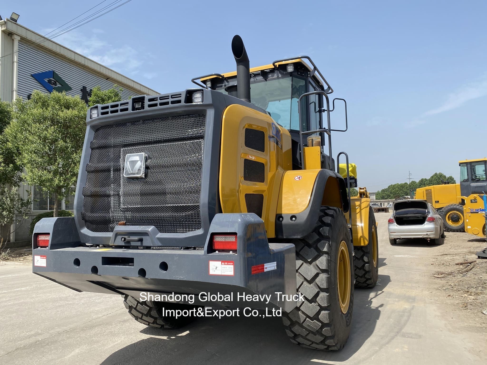 รถตักล้อยางหน้าขนาดเล็กดีเซล 5 ตัน 4x4 รุ่นใหม่ Zl50gn พร้อมบุ้งกี๋หิน 3.0 ลบ.ม.