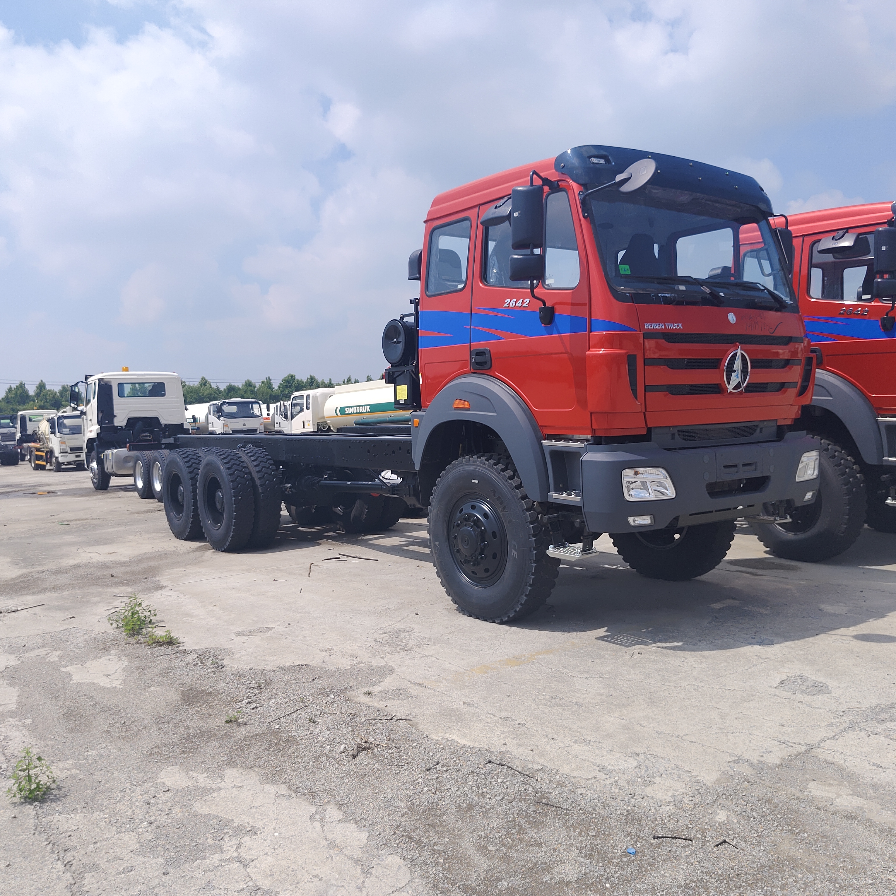 BEIBEN 2642 รถขุดเหมืองหิน 6×6 พร้อมเครื่อง Weichai ขนาด 420 HP และน้ําหนัก 30-40 ตัน สําหรับเหมืองหินหนัก