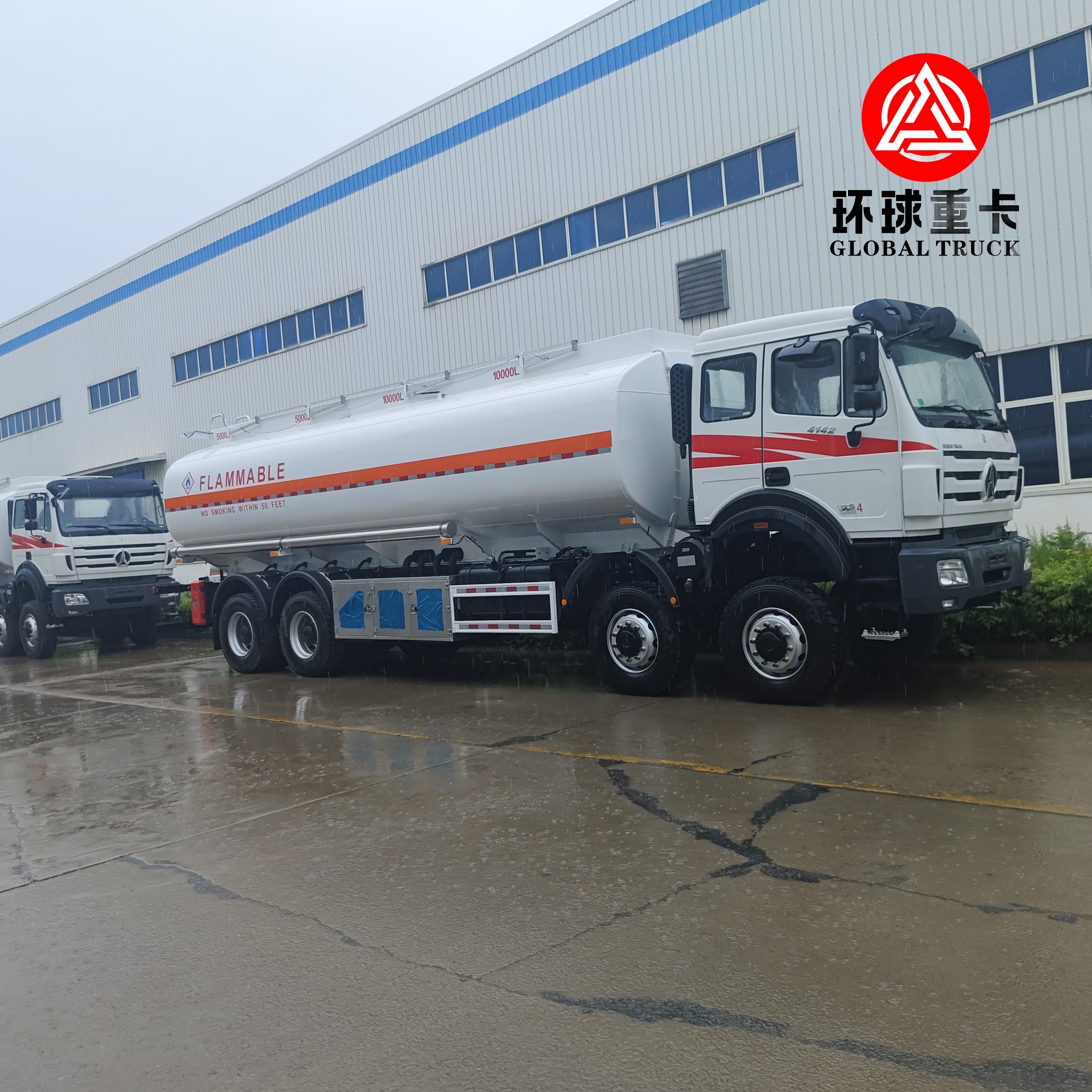 รถบรรทุกน้ำมันเชื้อเพลิงสำหรับงานหนัก Beiben 8×8 ขนาด 35,000 ลิตร สำหรับเหมืองในคองโก