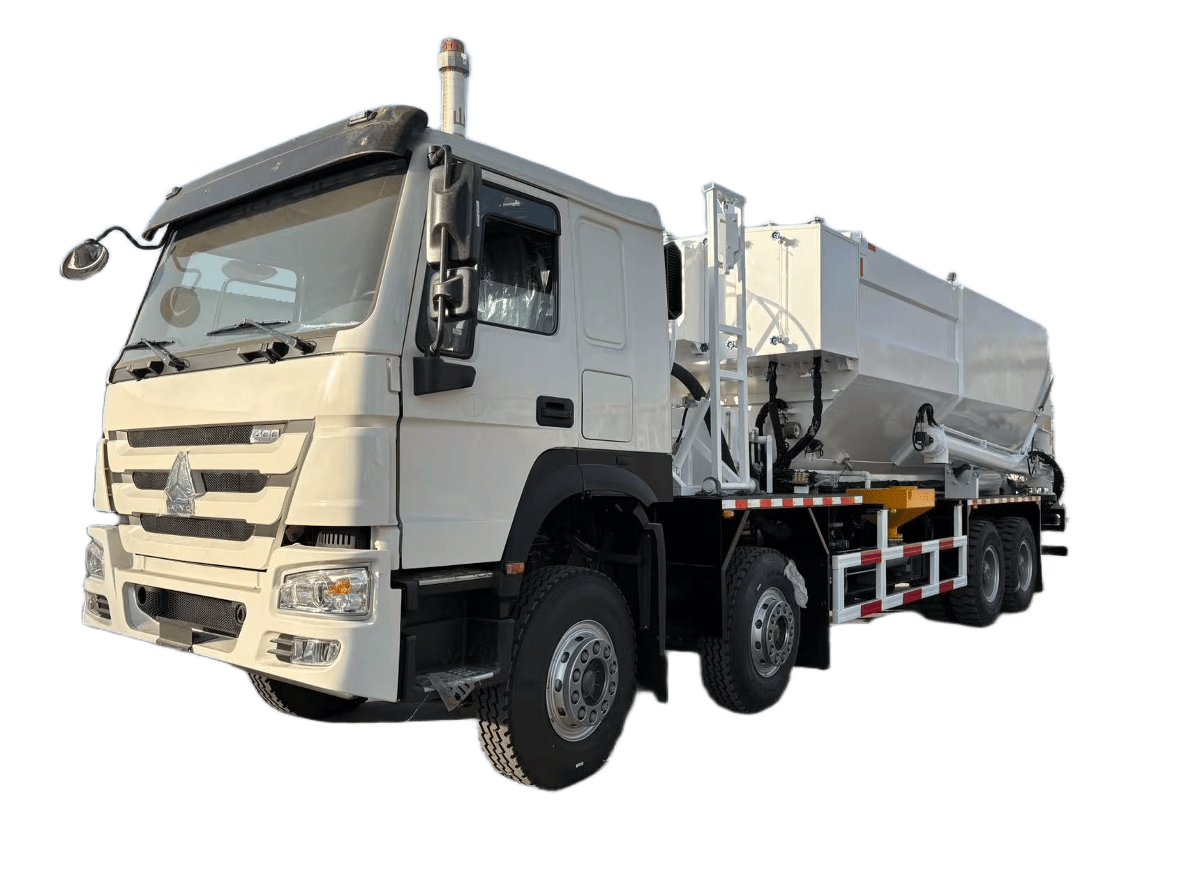 32 Ton 8×4 Bulk Emulsion Mixing and Charging Truck with 8-23 m Telescopic Hose Arm and 300 kg/min Charging Efficiency for Mining