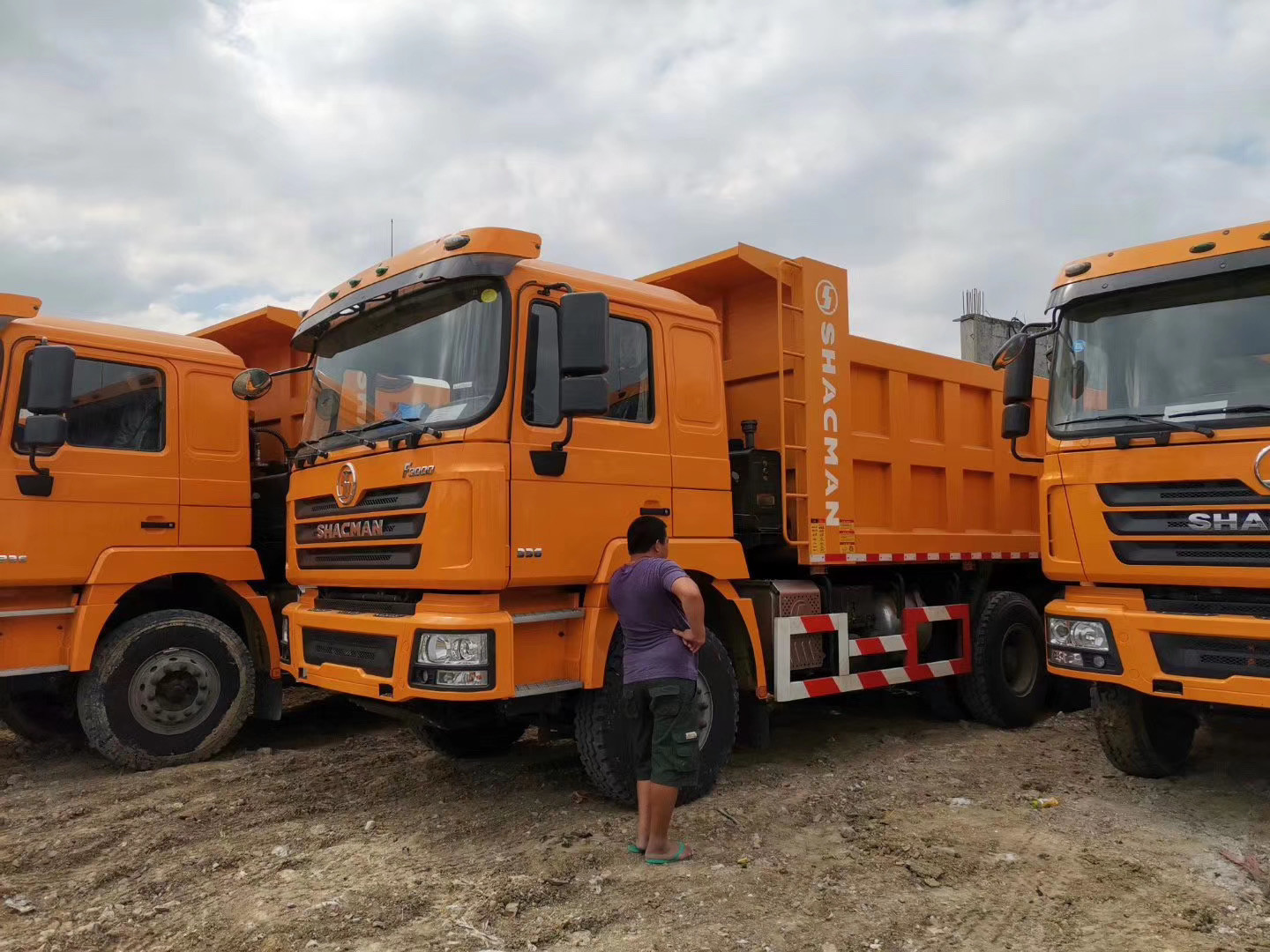 2024 Shacman F3000 รถกระบะหนัก 380hp 6x4 ขับด้วยความจุ 31-40t