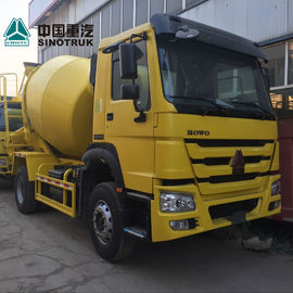 อุปกรณ์ก่อสร้างคอนกรีตสีเหลืองขนาด 6x4 8m3 รถบรรทุกผสมคอนกรีตพร้อมปั๊ม